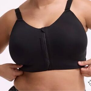 Torrid High Impact Wireless Zip Front Active Sports women’s black bra size 48B